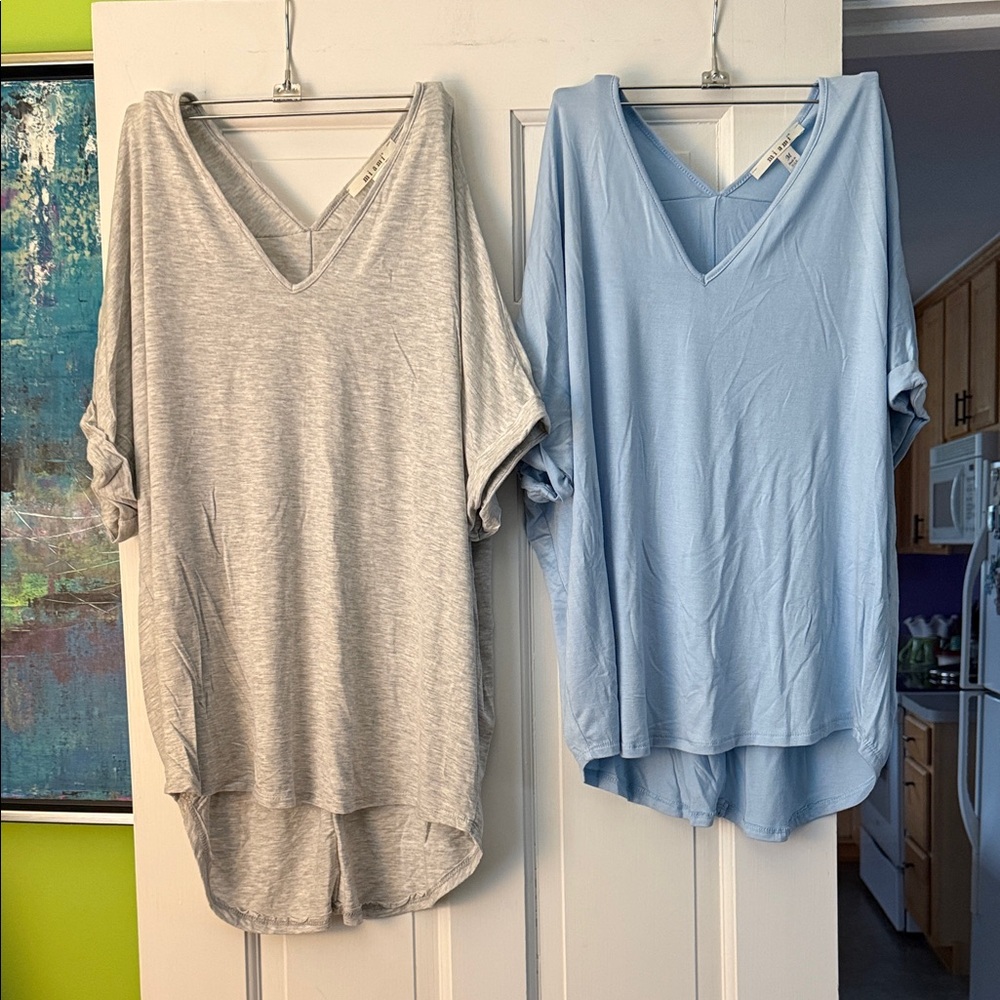 Miami V-Neck Short Sleeve Tops - Light Gray and Sky Blue